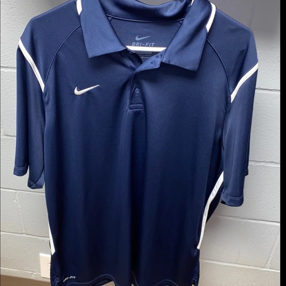 Nike Men’s shirt